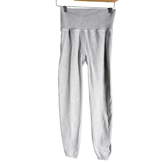Free People Good Karma Ice Gray High-Rise 7/8 Length Athletic Leggings Size M - Picture 4 of 10